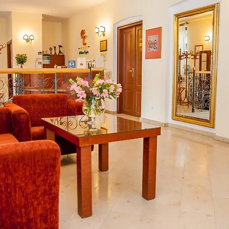 ゲストハウス U Pana Cogito 3*