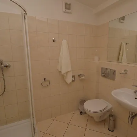 ゲストハウス U Pana Cogito 3*