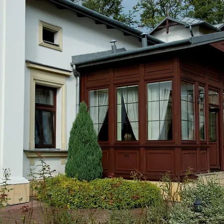 ゲストハウス U Pana Cogito 3*